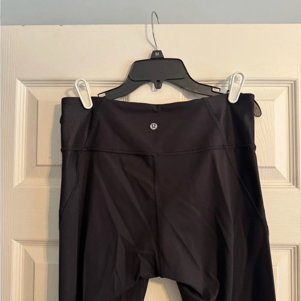 Lululemon Black High-Waisted Mesh Leggings 10, 28” - Picture 4 of 6